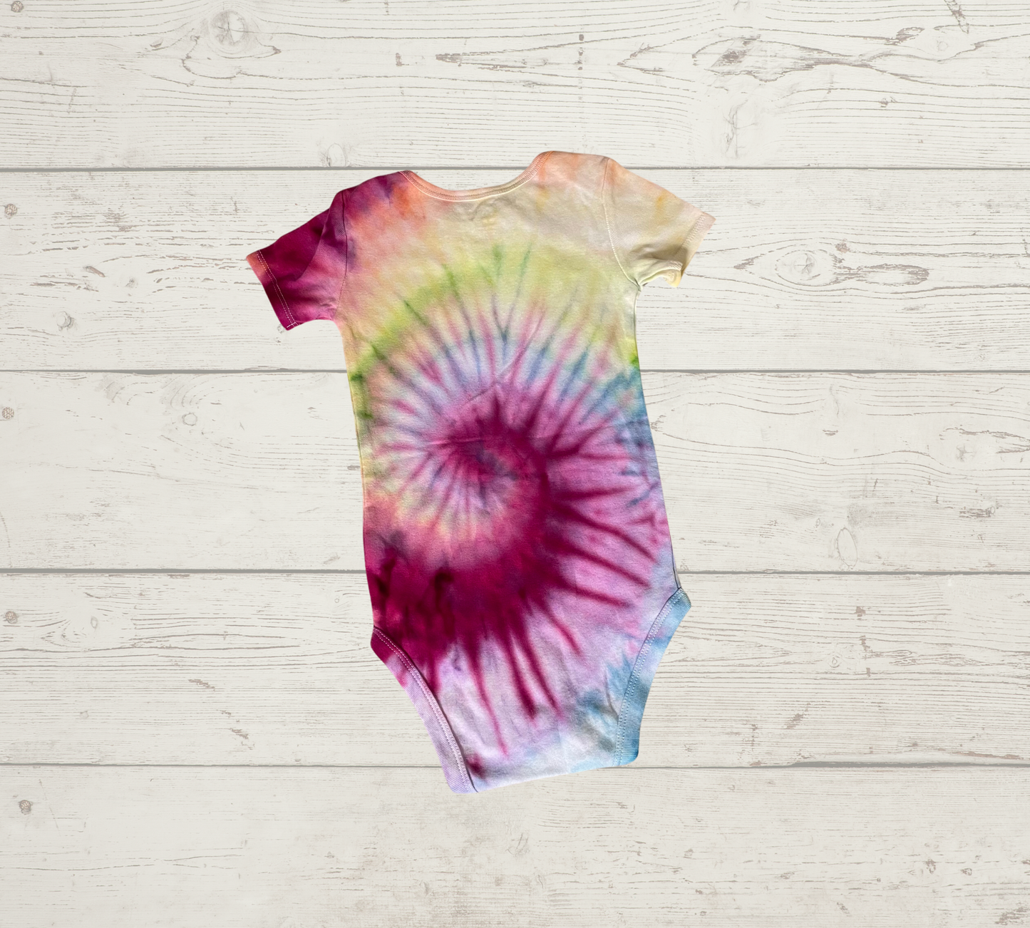 18 M Short Sleeve Pastel Spiral