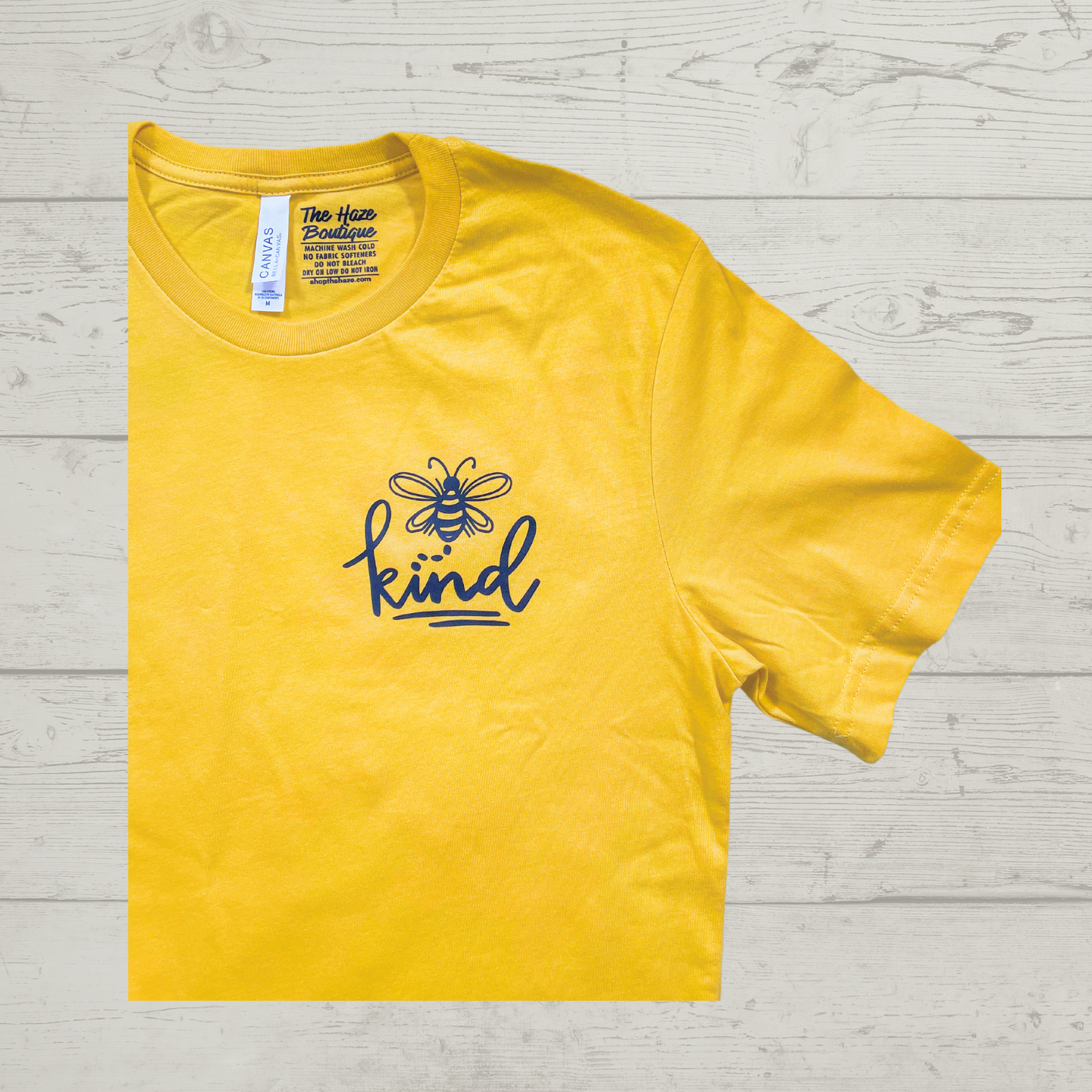 Bee Kind - Tee